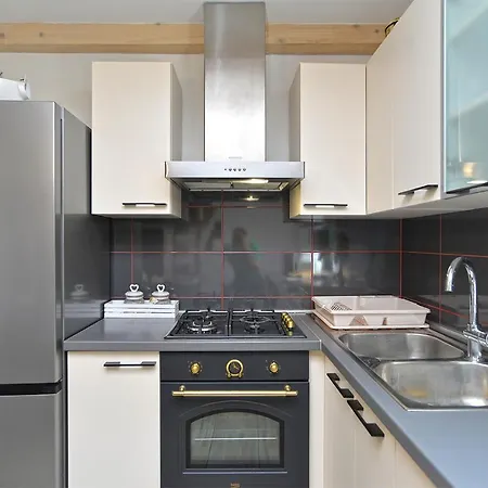 House Marta 2157 בית נופש Žminj